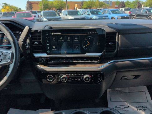 Used 2024 Chevrolet Silverado 1500 LT AWD/4WD image 26