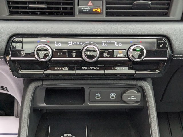 New 2026 Honda Pilot Touring image 13