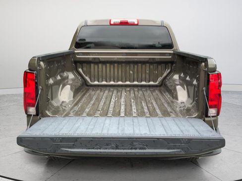 Used 2023 Chevrolet Colorado W/T RWD image 19
