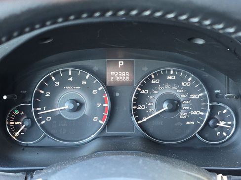 Used 2011 Subaru Outback 2.5i Limited w/ PWR Moonroof Pkg image 22