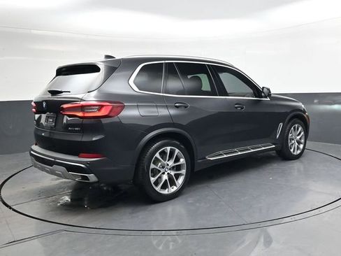 Used 2023 BMW X5 xDrive40i w/ Premium Package image 4
