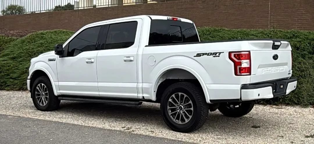 Used 2018 Ford F150 XLT w/ Equipment Group 302A Luxury AWD/4WD image 7