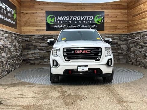 Used 2021 GMC Sierra 1500 AT4 w/ AT4 Preferred Package AWD/4WD image 3