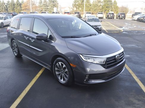 Used 2024 Honda Odyssey EX-L image 1