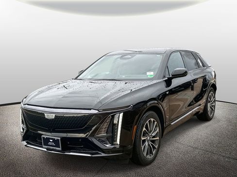 New 2025 Cadillac Lyriq Sport image 5