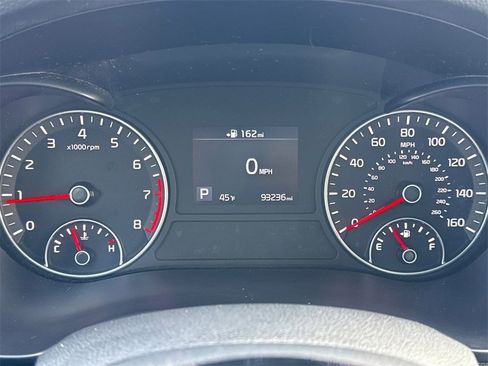 Used 2020 Kia Optima SE image 23