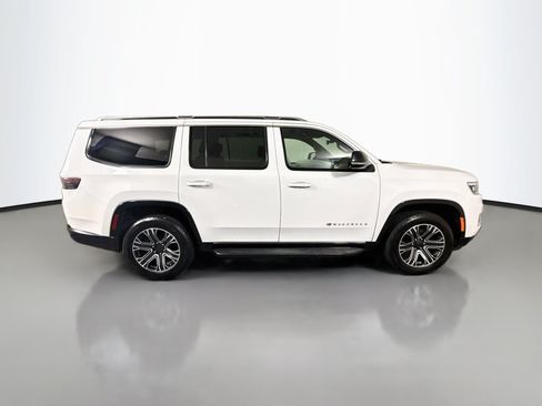 Used 2024 Jeep Wagoneer Series III AWD/4WD image 11