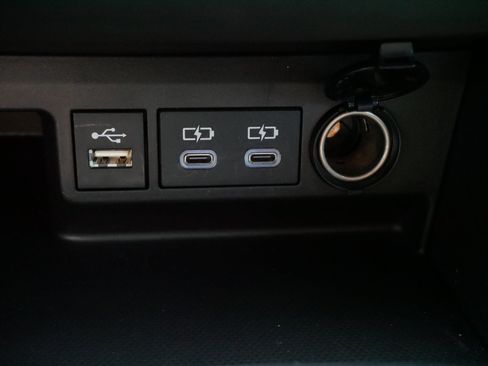 Certified 2026 Toyota Highlander XLE AWD/4WD image 30