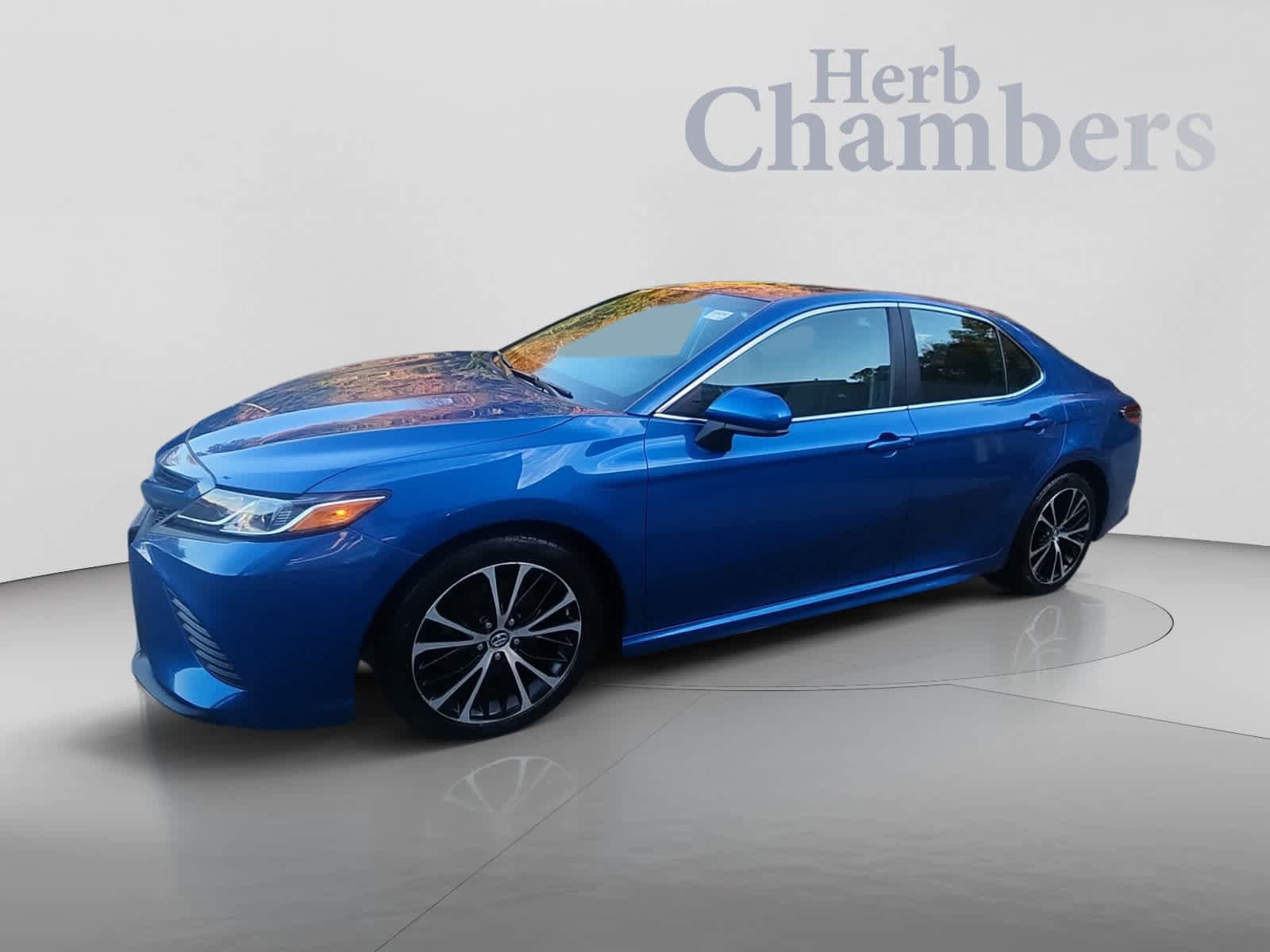 Used 2019 Toyota Camry SE FWD image 12