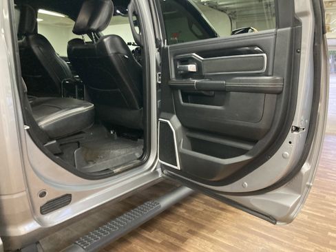 Used 2021 RAM 2500 Laramie image 19