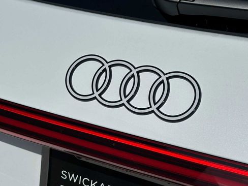 New 2025 Audi Q5 Premium Plus image 13