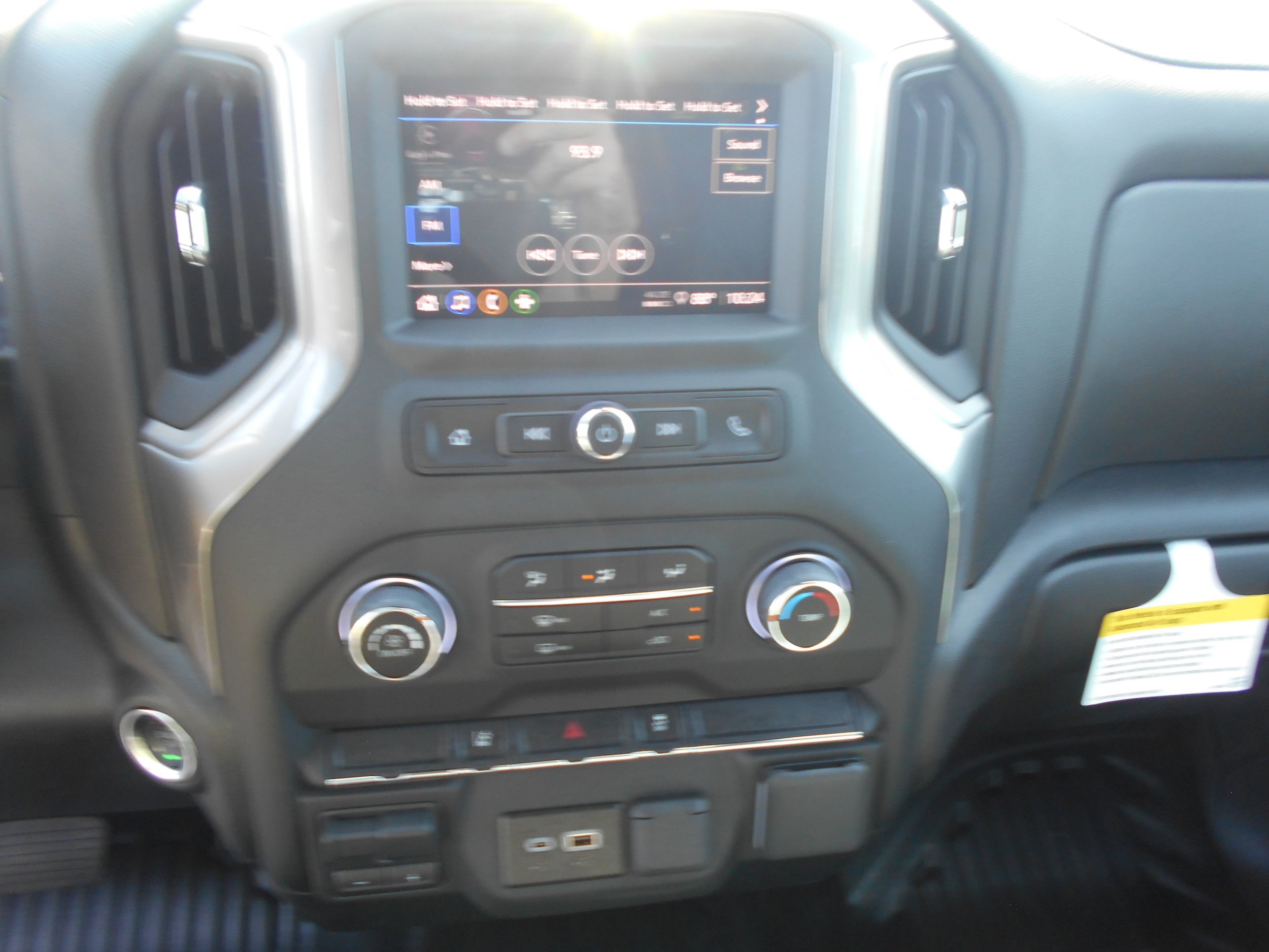 Used 2024 Chevrolet Silverado 3500 W/T w/ WT Convenience Package AWD/4WD image 3