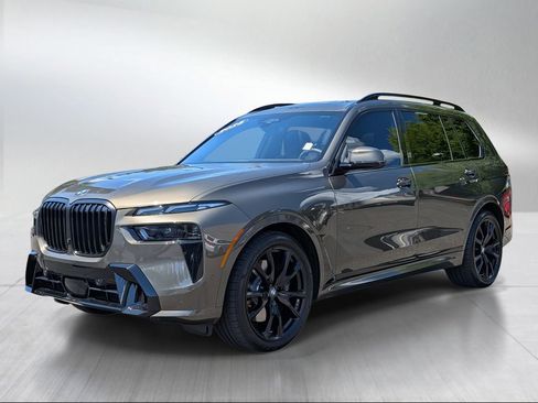 Used 2025 BMW X7 xDrive40i w/ M Sport Package AWD/4WD image 7