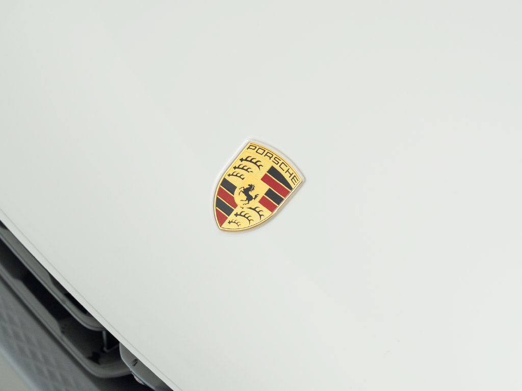 Certified 2026 Porsche Macan Turbo AWD/4WD image 14