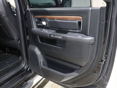Used 2015 RAM 1500 Laramie w/ Convenience Group image 23