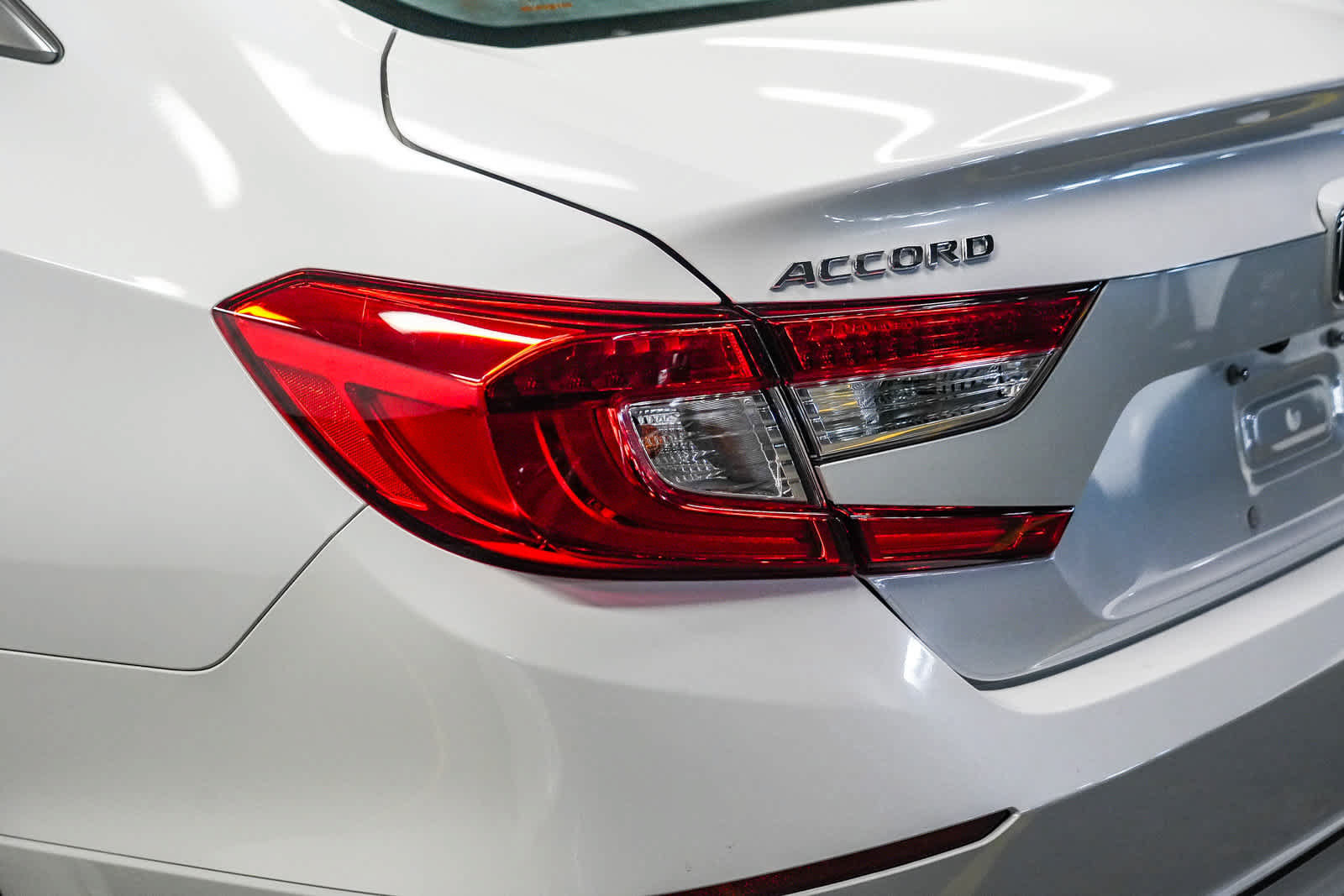Used 2021 Honda Accord Hybrid image 9