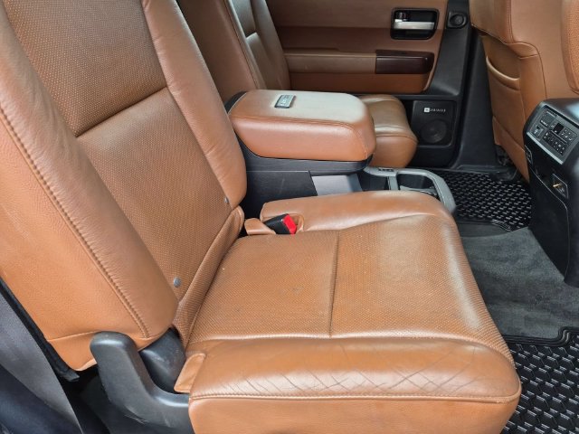 Used 2014 Toyota Sequoia Platinum AWD/4WD image 27