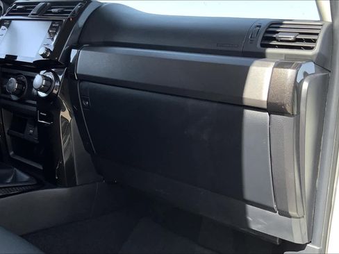 Used 2021 Toyota 4Runner TRD Off-Road Premium AWD/4WD image 18