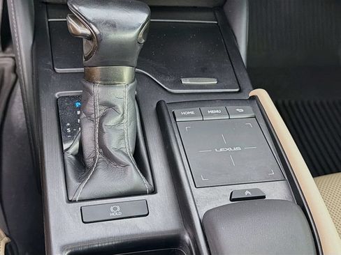 Used 2019 Lexus ES 350 w/ Accessory Package 2 FWD image 21