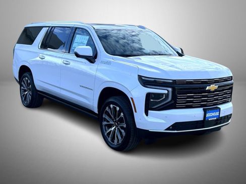 New 2026 Chevrolet Suburban High Country AWD/4WD image 3