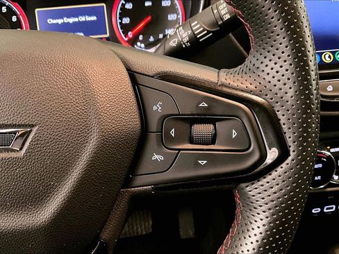 Used 2023 Chevrolet TrailBlazer RS w/ Sun and Liftgate Package image 18