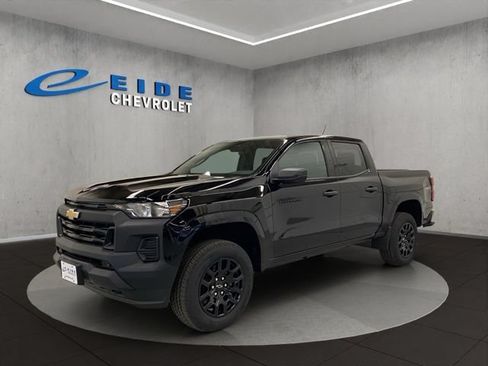 New 2026 Chevrolet Colorado W/T w/ WT Custom Package AWD/4WD image 4