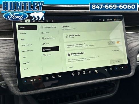 Used 2022 Rivian R1T Launch Edition image 27