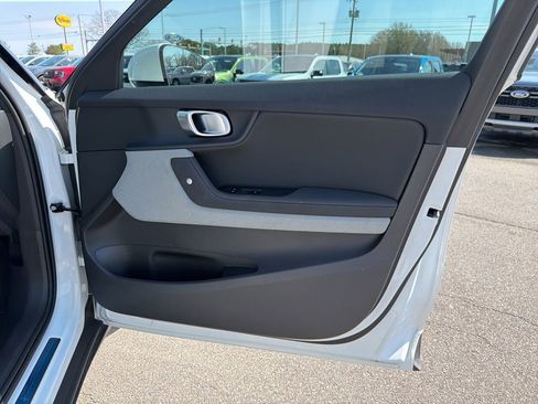 Used 2024 Polestar Polestar 2 image 22