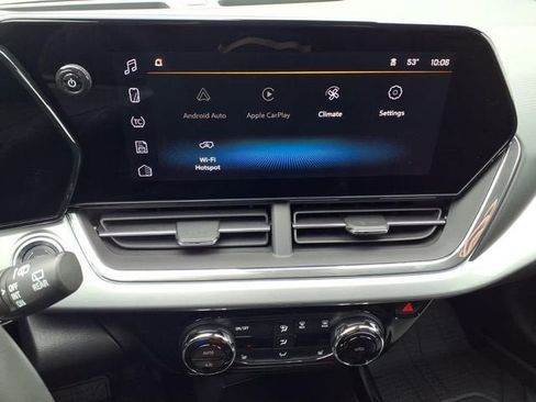 New 2026 Chevrolet Trax LT w/ Driver Confidence Package FWD image 9