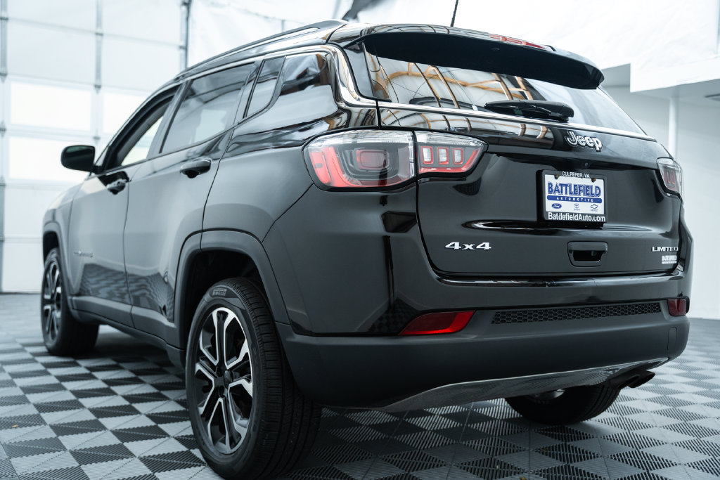 Used 2022 Jeep Compass Limited w/ Sun and Sound Group AWD/4WD image 7