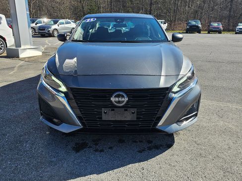 Used 2025 Nissan Altima 2.5 SV image 3