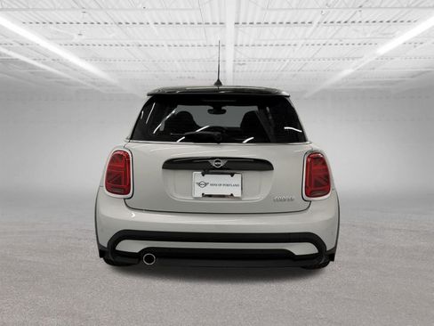 Used 2023 MINI Cooper 2-Door Hardtop FWD image 4