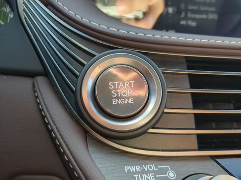 Used 2018 Lexus LS 500 AWD w/ Luxury Package image 26