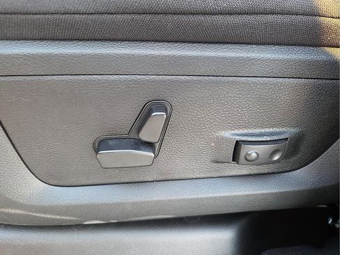 New 2026 RAM 2500 Big Horn AWD/4WD image 15
