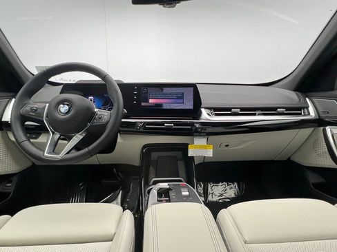 New 2026 BMW X1 xDrive28i w/ Technology Package AWD/4WD image 10