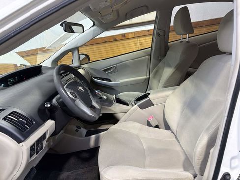 Used 2012 Toyota Prius Two FWD image 15