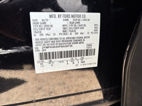 Used 2023 Ford Edge Titanium w/ Equipment Group 301A AWD/4WD image 30
