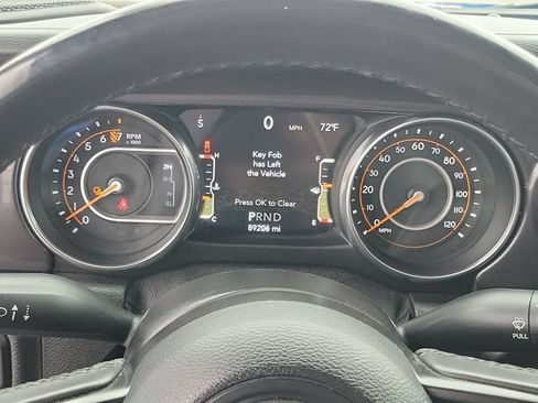 Used 2020 Jeep Gladiator Mojave AWD/4WD image 13