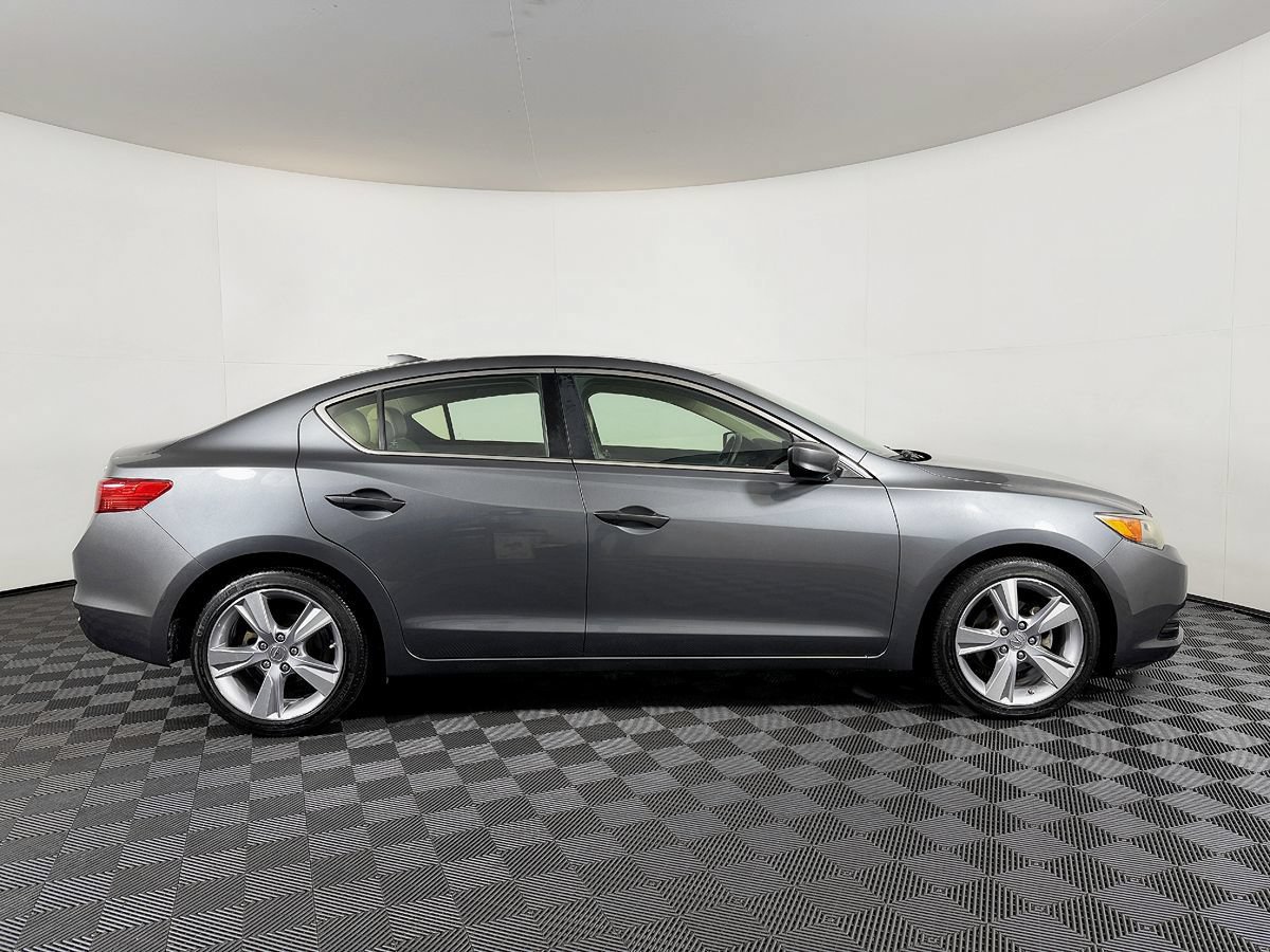 Used 2014 Acura ILX w/ Technology Package FWD image 7