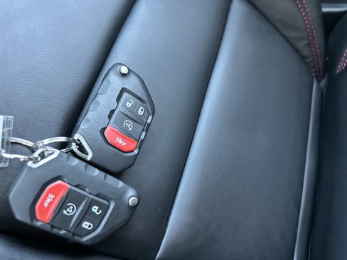 Used 2025 Jeep Wrangler Unlimited Rubicon AWD/4WD image 20