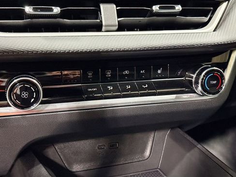 New 2026 Chevrolet Equinox LT w/ Safety and Technology Package image 19