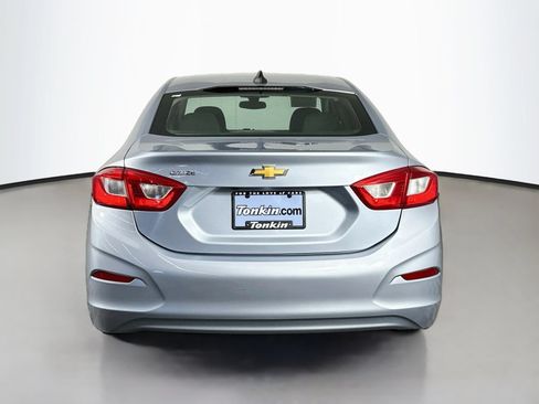 Used 2017 Chevrolet Cruze LS FWD image 6