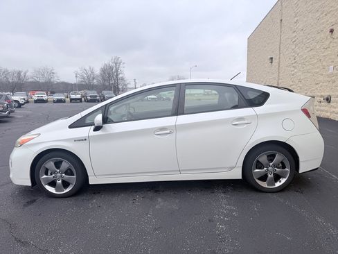 Used 2013 Toyota Prius Three image 2