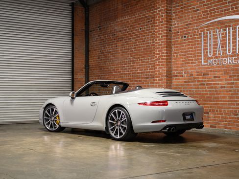 Used 2013 Porsche 911 Carrera S image 6