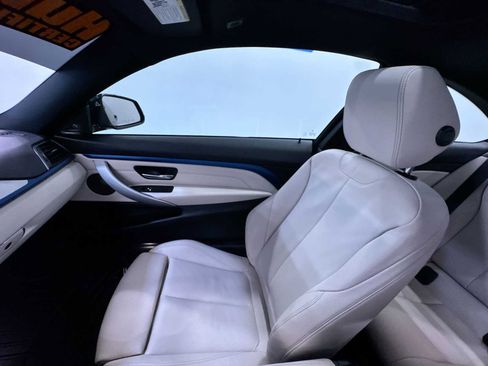 Used 2018 BMW 440i xDrive Coupe w/ M Sport Package image 34