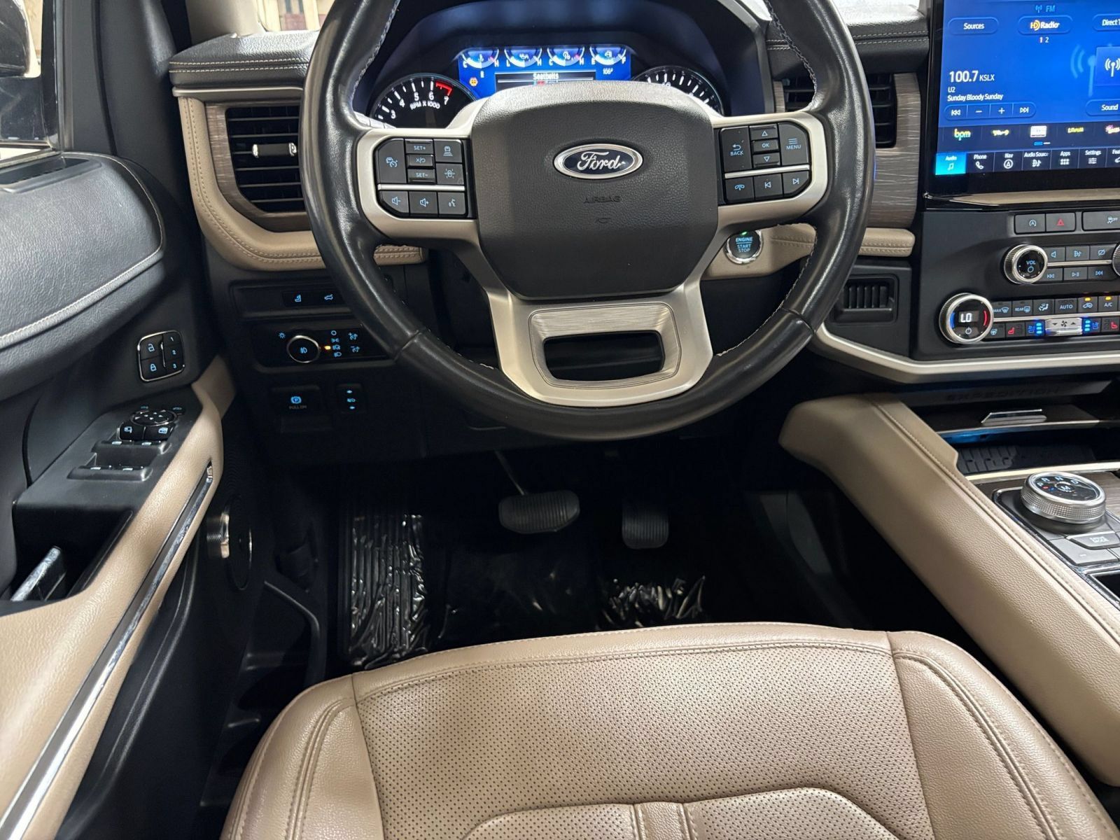 Used 2024 Ford Expedition Limited RWD image 38