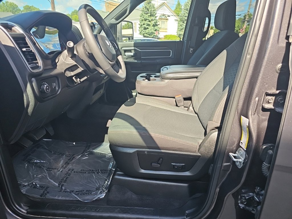 Certified 2026 RAM 2500 Big Horn AWD/4WD image 17