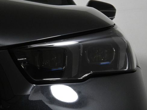 Used 2026 BMW 530i xDrive w/ Premium Package image 11