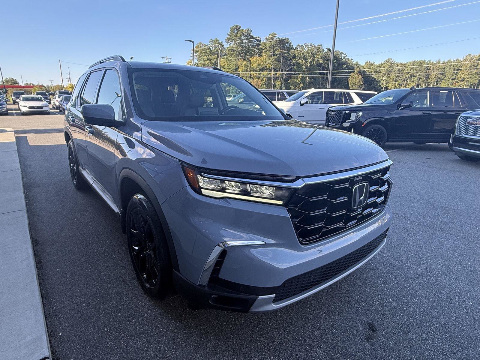 Used 2025 Honda Pilot Touring image 31