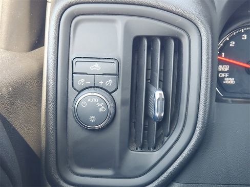 Used 2022 Chevrolet Silverado 1500 Custom image 21